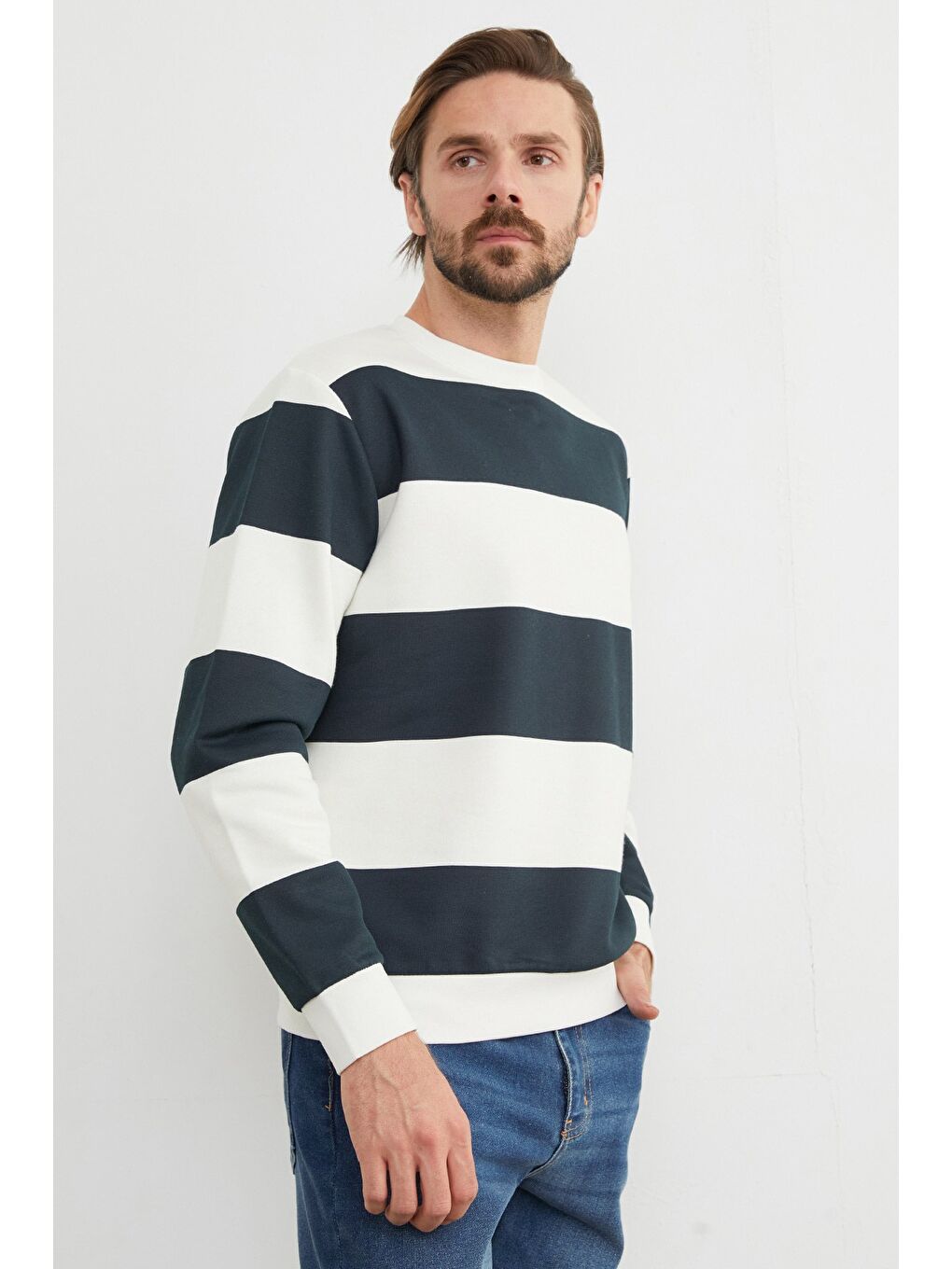 Lacivert Çizgili Bisiklet Yaka Sweatshirt-3