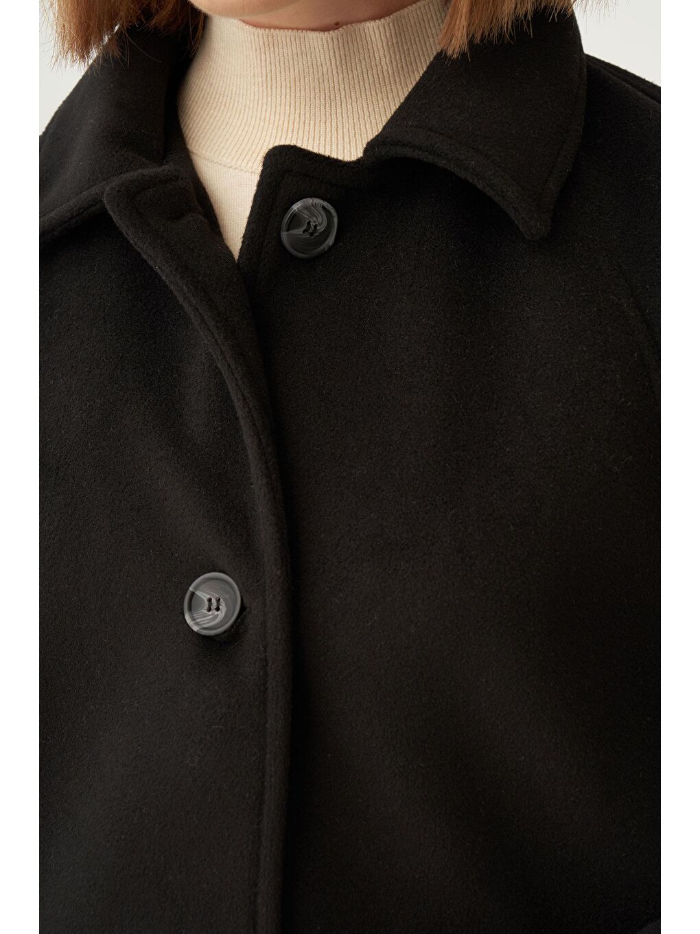 Siyah-Gömlek Yakalı Kaşe Kaban-4