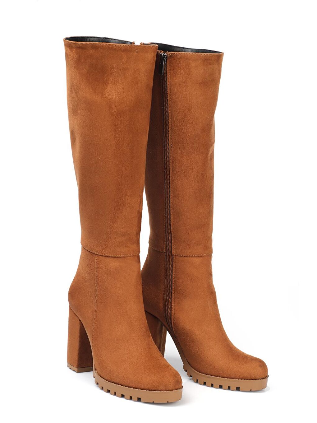 Kahverengi Yuvarlak Burunlu Trak Tabanlı Orta Topuklu Kadın Çizme-1