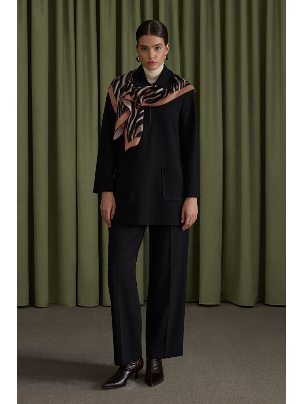 Siyah Dokuma Pantolon-1