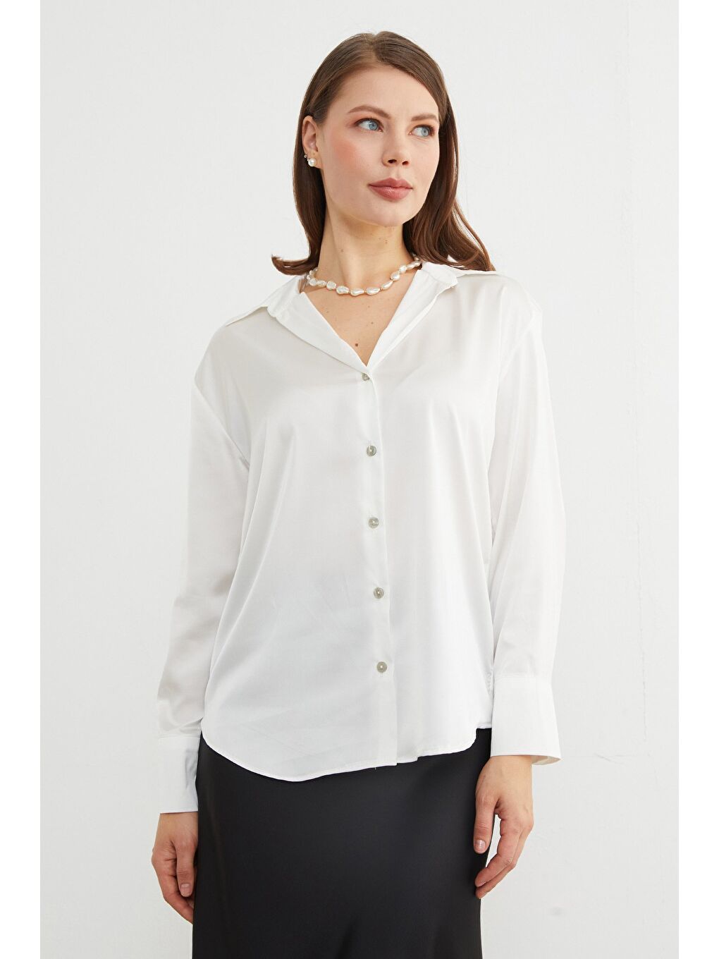 Beyaz Basic Saten Gömlek-3