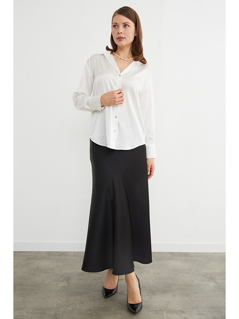 Beyaz Basic Saten Gömlek-4