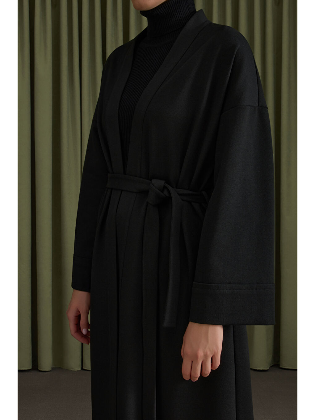 Siyah Viscon Hırka-3