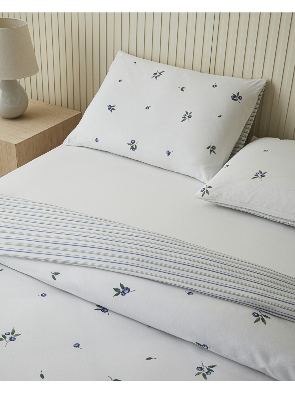 Berryscus Kolay Ütülenir Çift Kişilik Çarşaflı Nevresim Takımı 200x220 Cm Mor-2