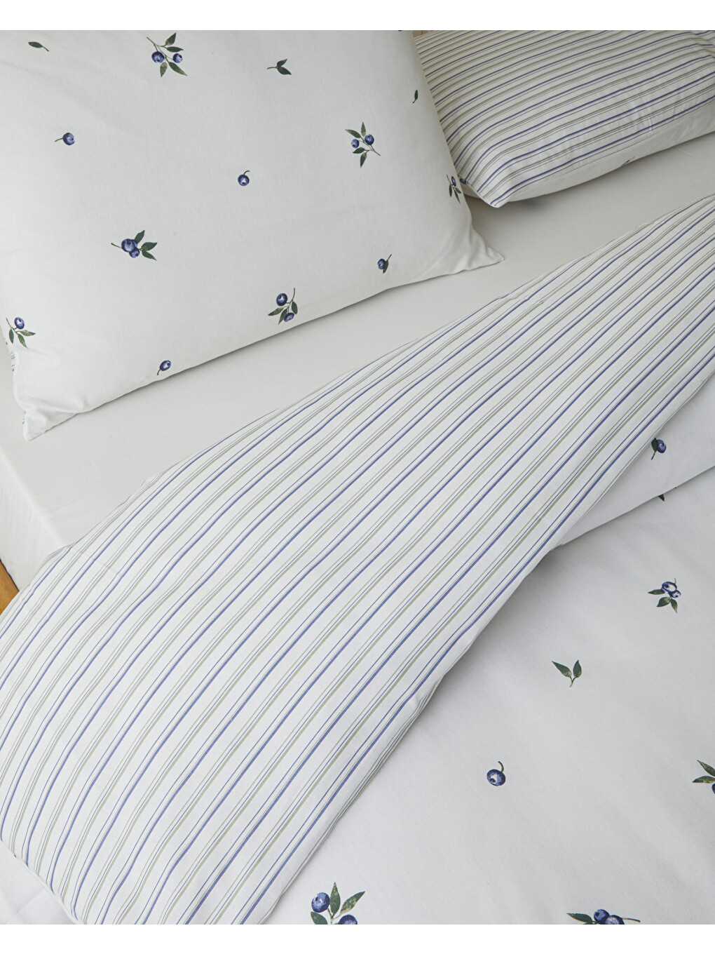 Berryscus Kolay Ütülenir Çift Kişilik Çarşaflı Nevresim Takımı 200x220 Cm Mor-4