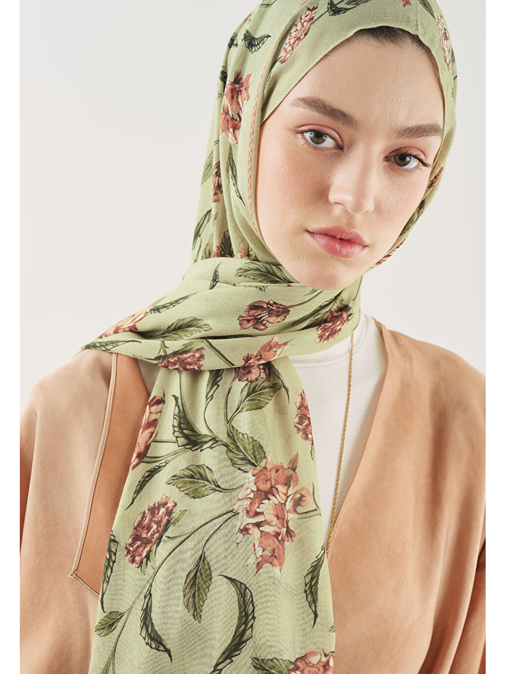 Bloomy Desen Soft Viskon Şal Yeşil-1