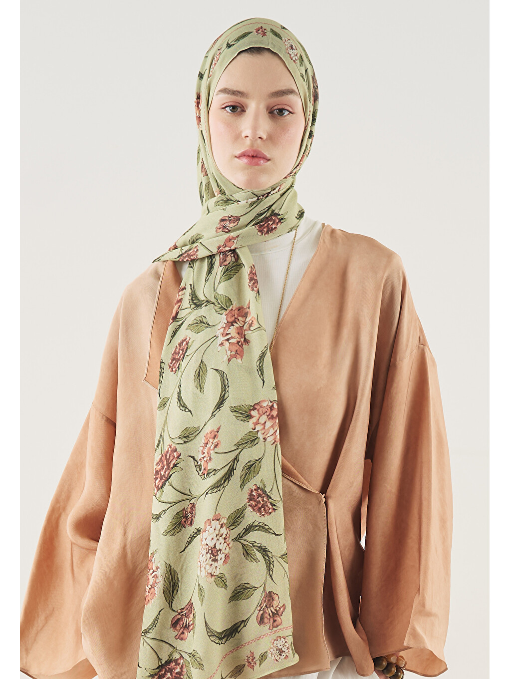 Bloomy Desen Soft Viskon Şal Yeşil-2