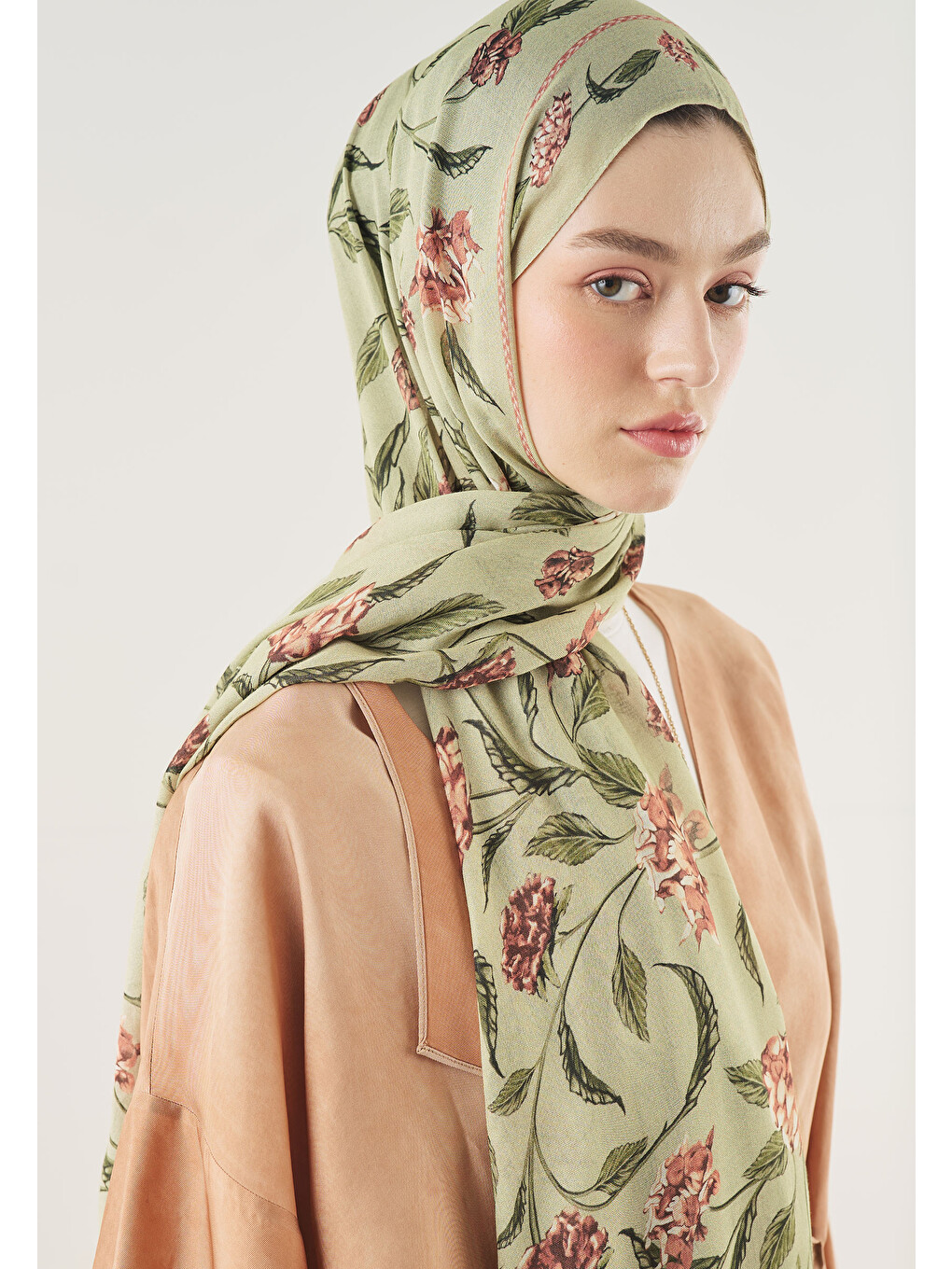 Bloomy Desen Soft Viskon Şal Yeşil-3