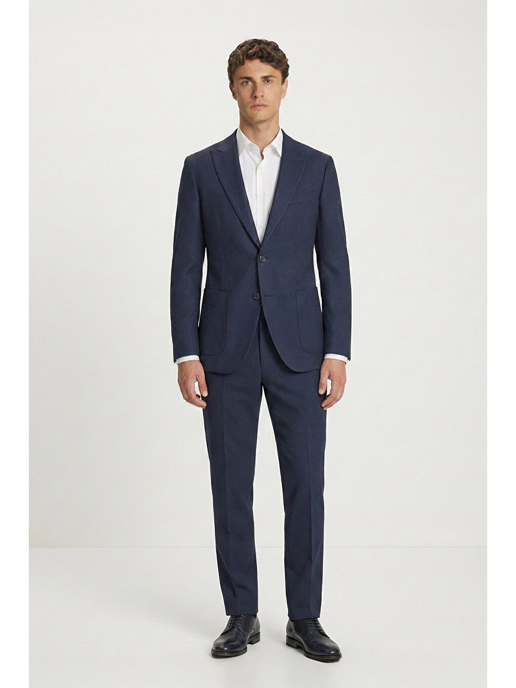 Erkek Koyu Lacivert Slim Fit Sivri Yaka Diyagonal Desenli 6 Drop Tam Astarlı Takım Elbise-1