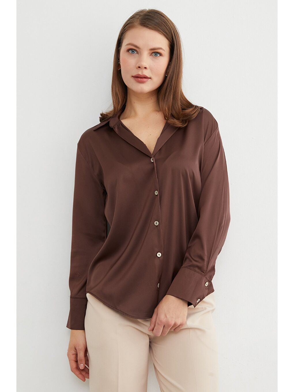 Kahverengi Basic Saten Gömlek-3