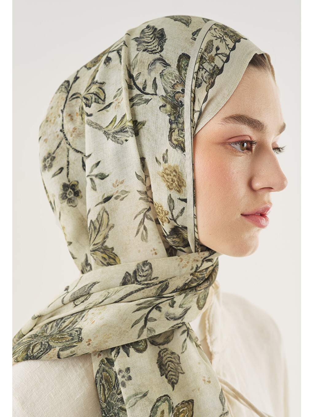 Ethnic Blossom Desen Soft Viskon Şal Bej-1