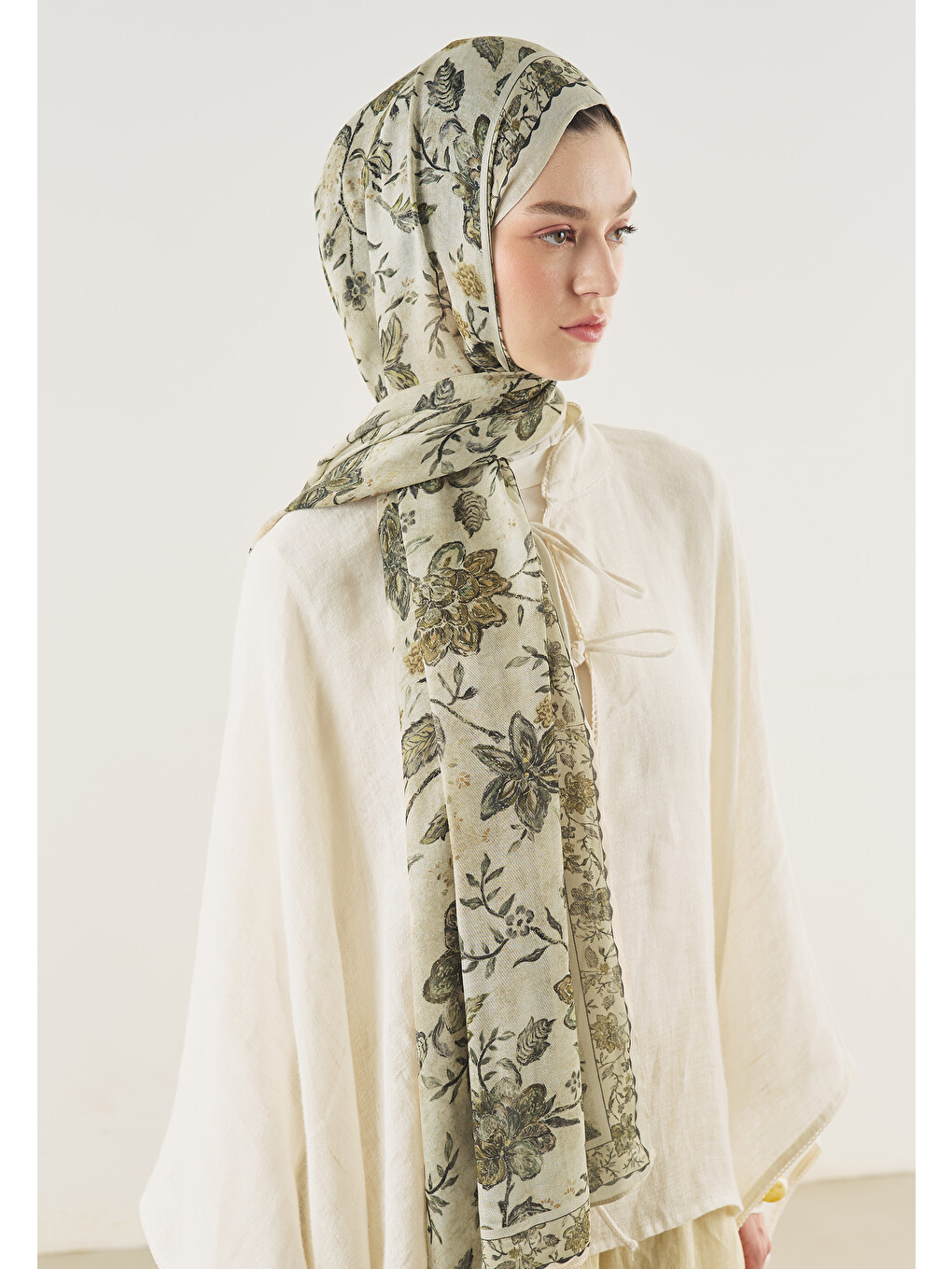 Ethnic Blossom Desen Soft Viskon Şal Bej-2