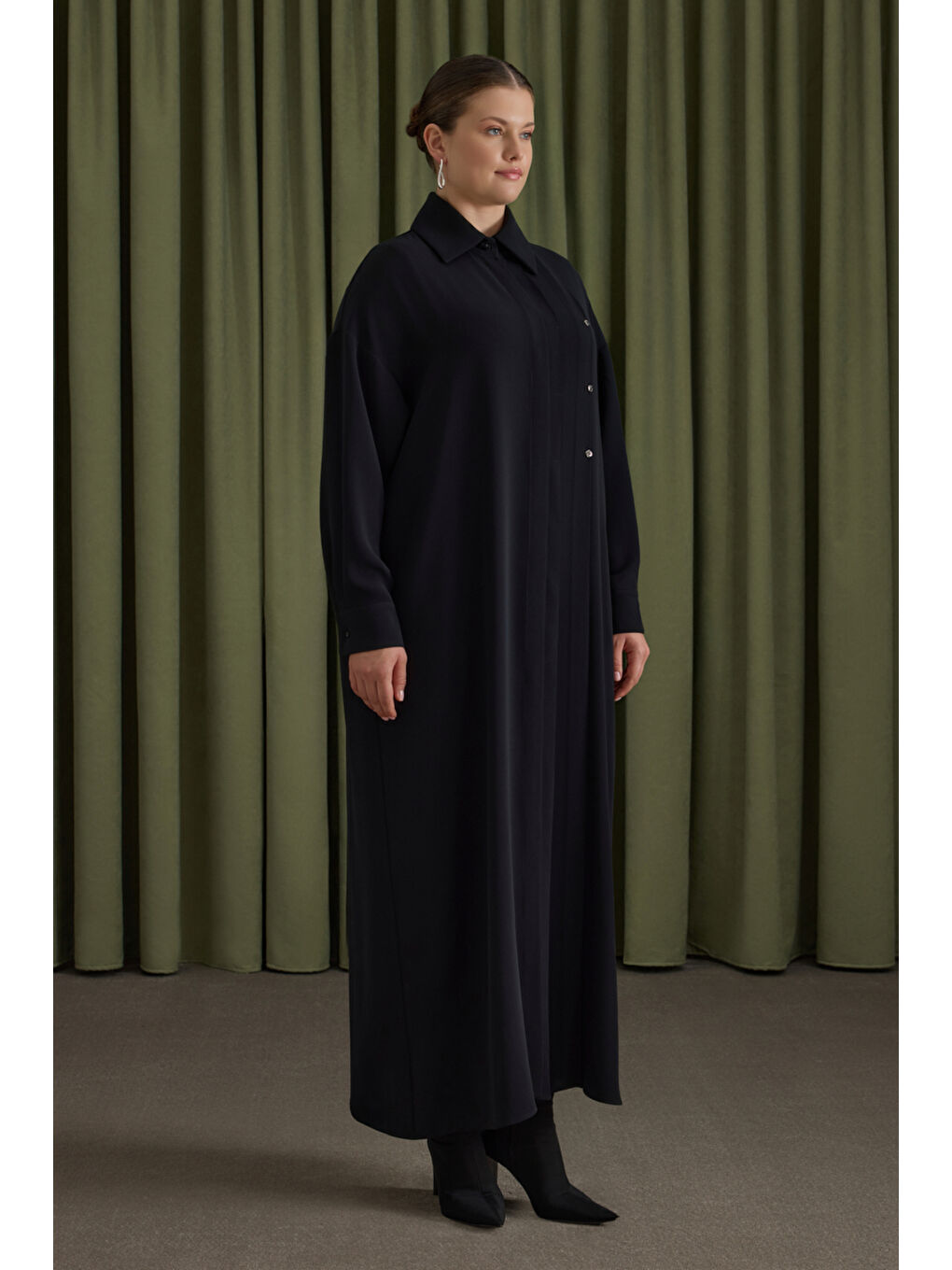 Siyah Koza Logolu Elbise-2