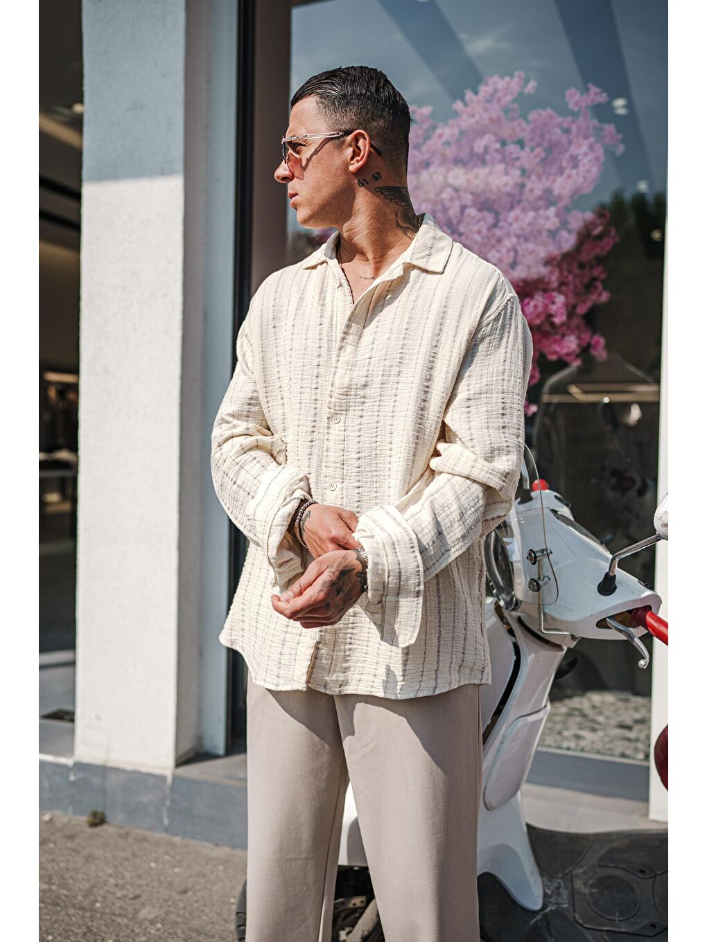 Erkek Oversize Pamuklu Yumuşak Dokulu Çizgili Gömlek Gri Bej-4