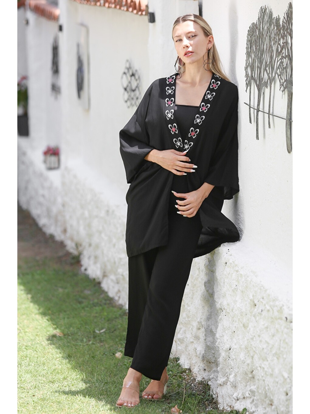 Siyah-Pembe Kimono Yaka 3/4 Kol Cepli Nakışlı Dokuma Lastikli Bel Geniş Paça Casual Alt Üst Takım-1