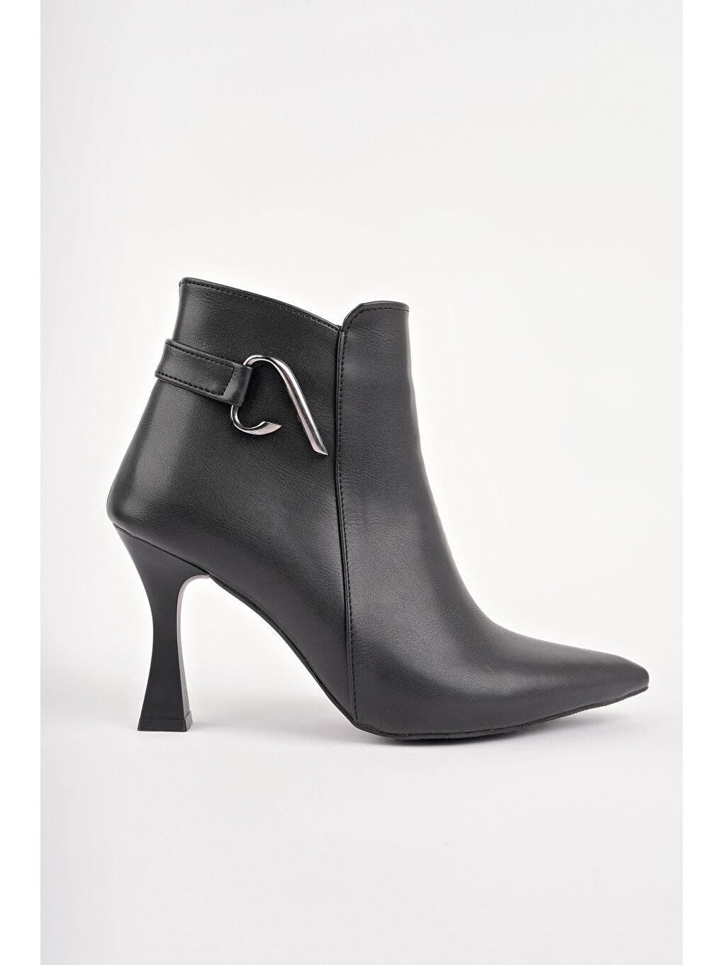 Siyah VİVENTE Sivri Burun Toka Detaylı Fermuarlı İnce Topuklu Kadın Bot-2