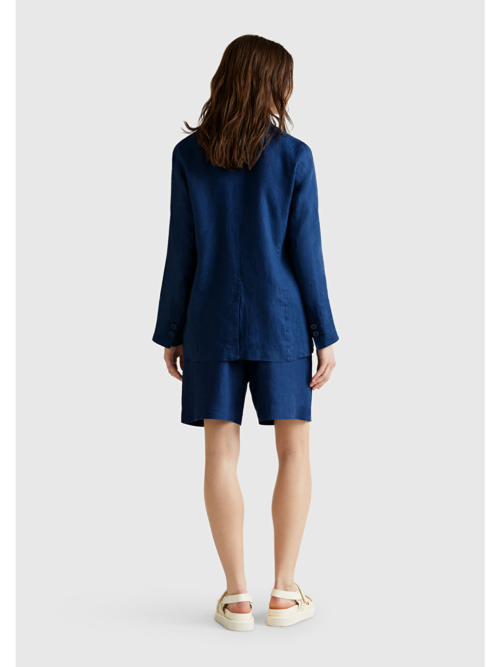 Mavi Kadın Denim %100 Keten Arka Beli Lastikli Pileli Relax Fit Bermuda Şort-2