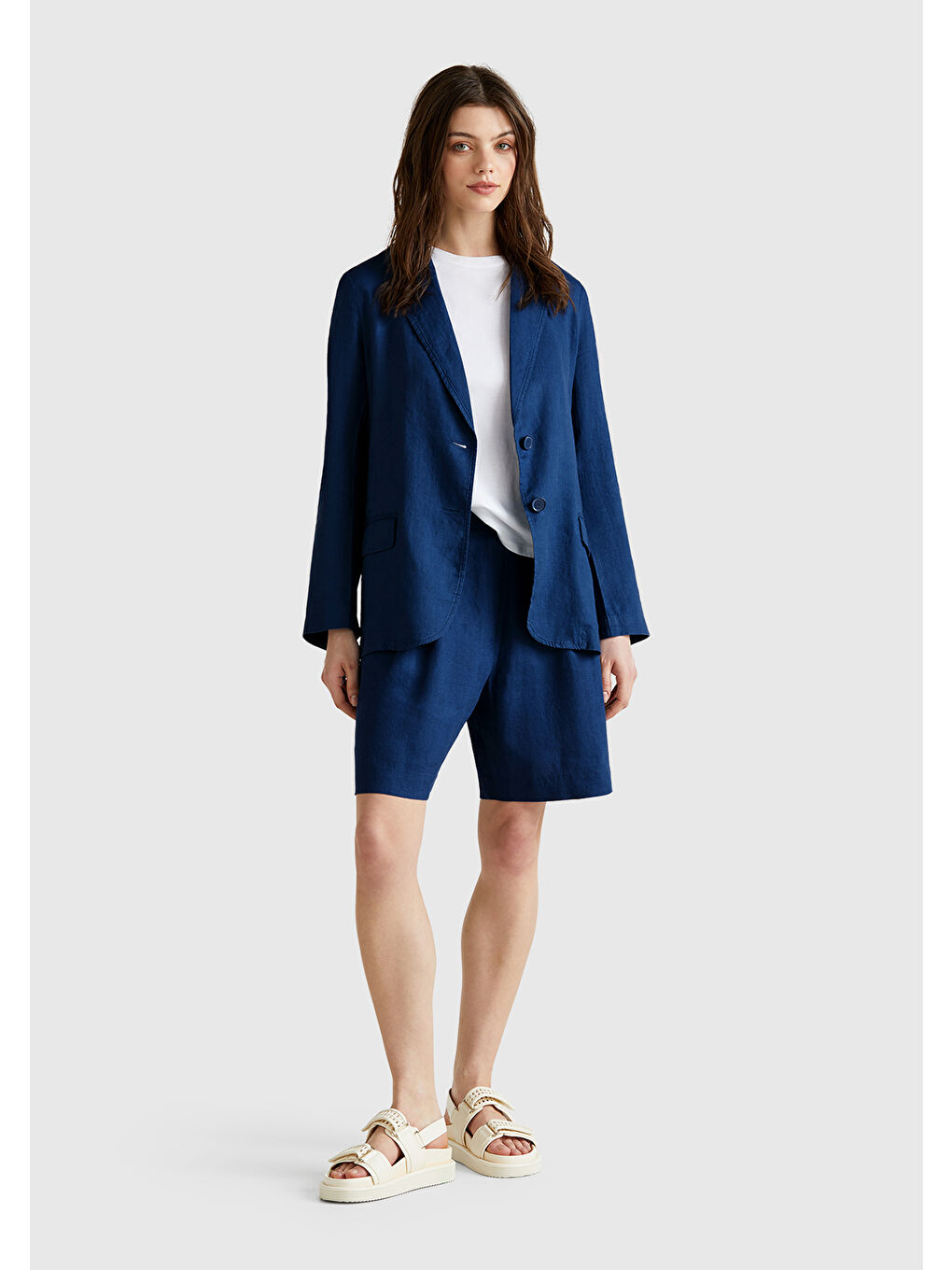 Mavi Kadın Denim %100 Keten Arka Beli Lastikli Pileli Relax Fit Bermuda Şort-4