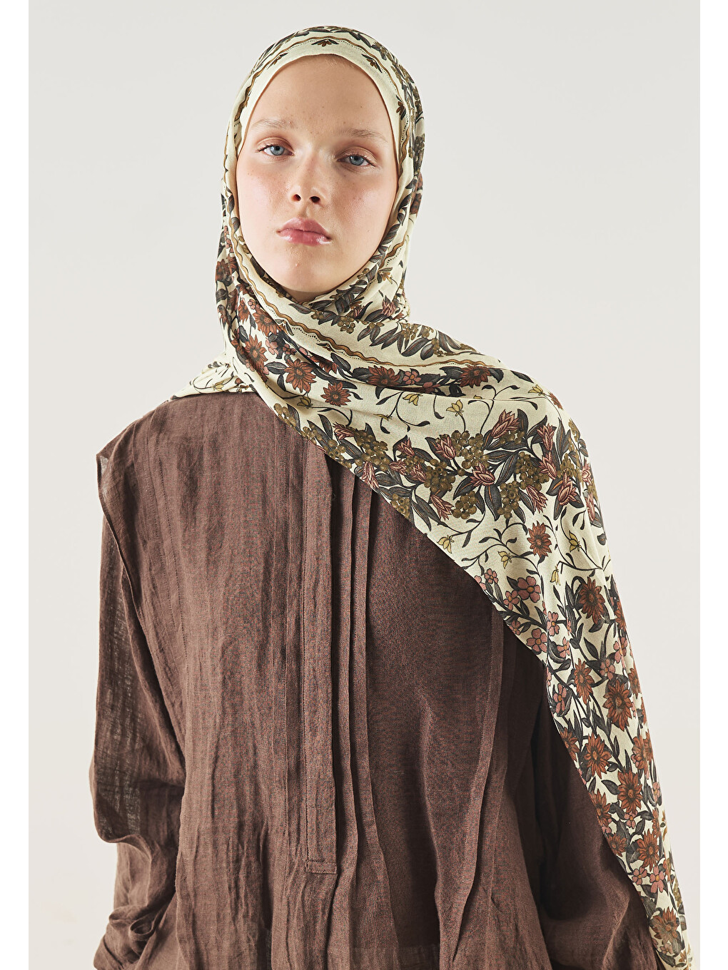 Kahverengi Briony Desen Soft Viskon Şal Kahve-2