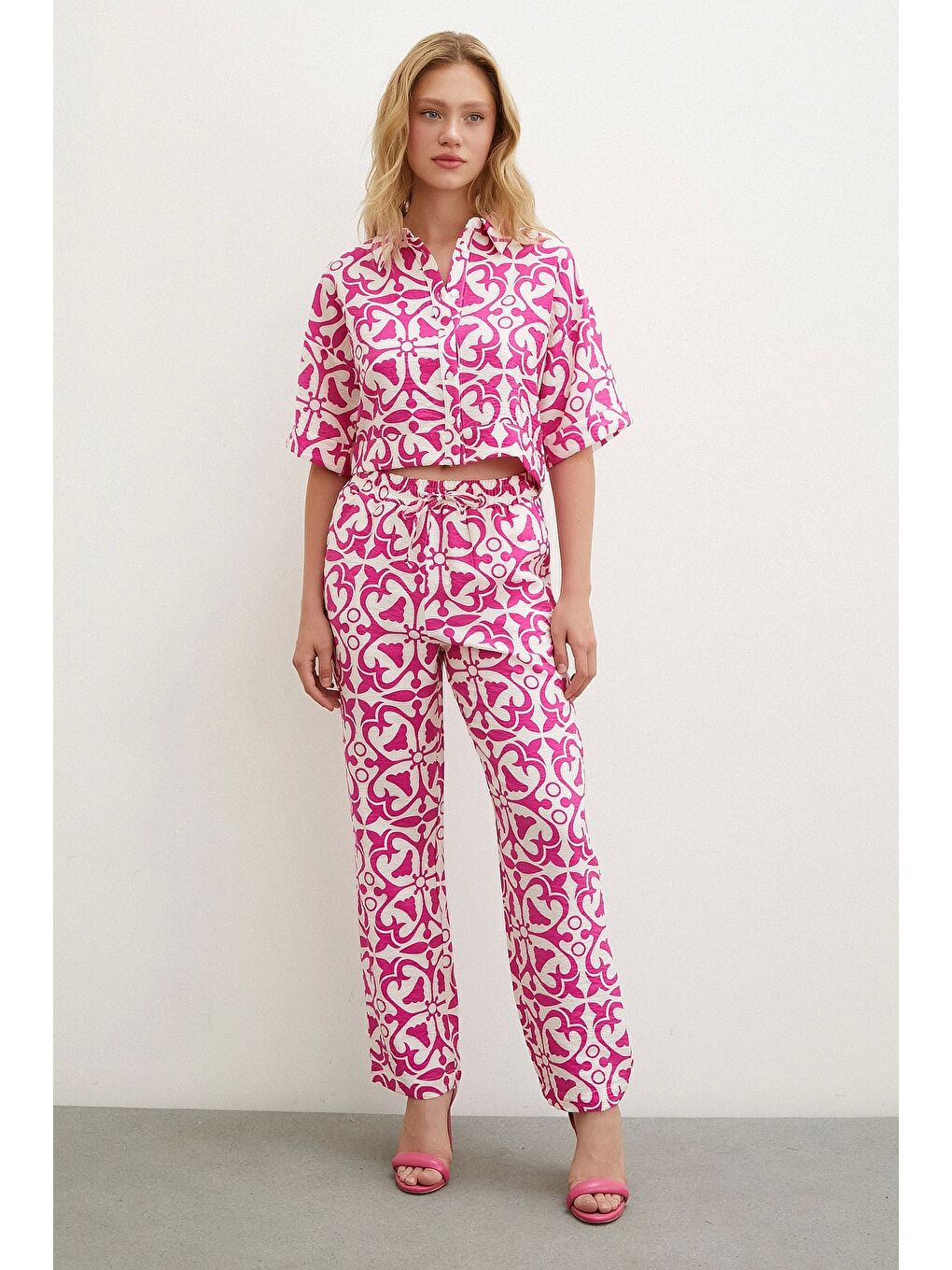 Beli Lastikli Boru Paça Pantolon Fuşya