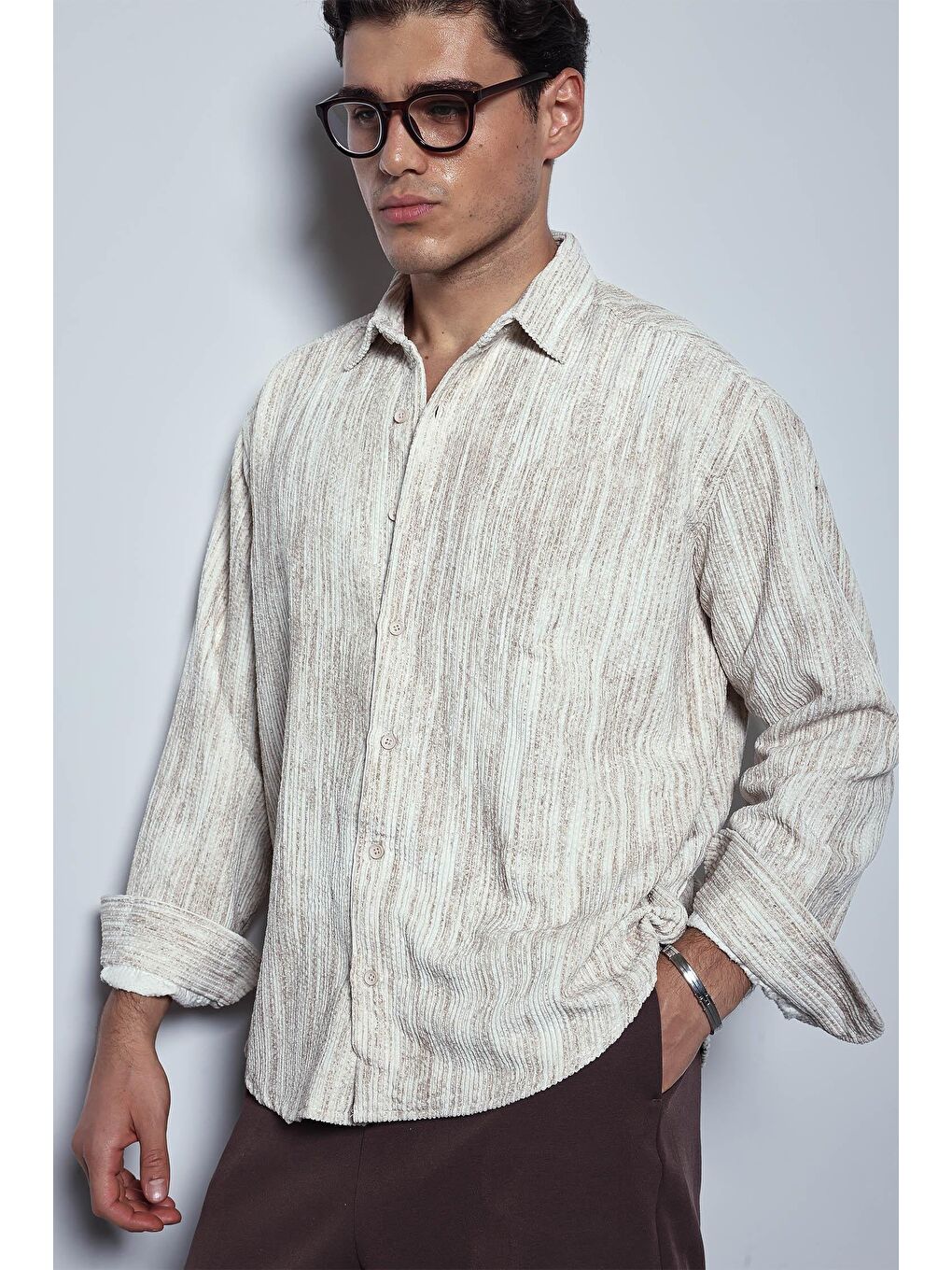 Erkek Oversize Kadife Dokulu Gömlek Bej-1