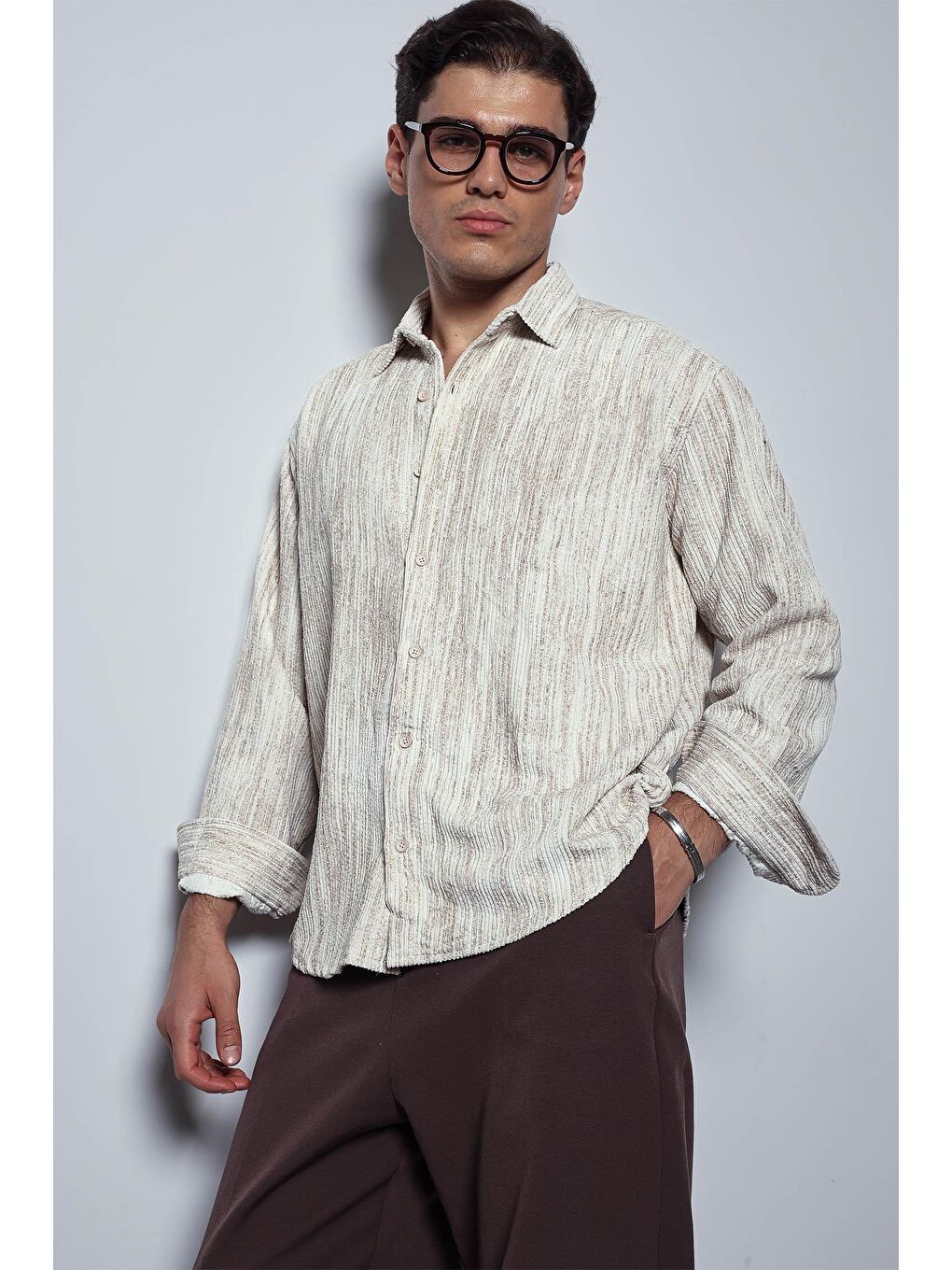 Erkek Oversize Kadife Dokulu Gömlek Bej-4
