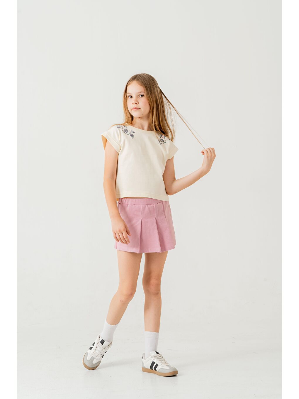 Pembe Baskılı Alt Pileli Nakışlı Kız Çocuk Şort - Tişört Takımı-1