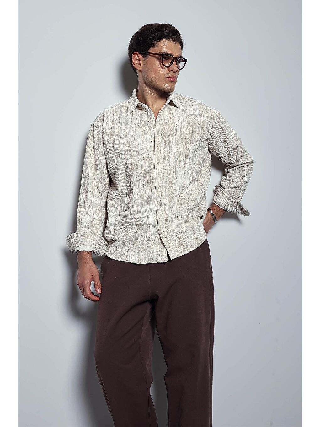 Erkek Oversize Kadife Dokulu Gömlek Bej-6