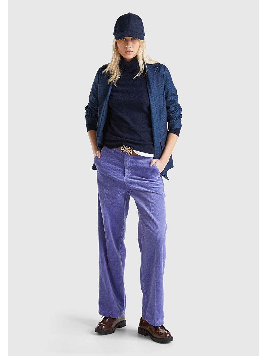 Kadın Mor Pamuk Karışımlı Arkası Lastikli Cepli Geniş Paça Kadife Pantolon