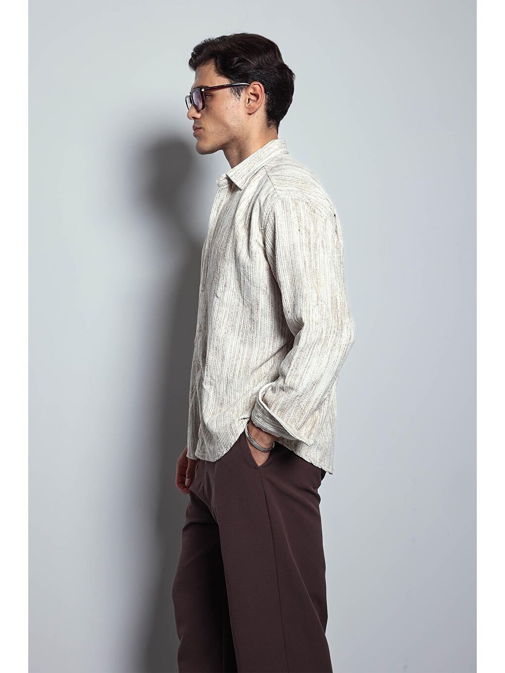 Erkek Oversize Kadife Dokulu Gömlek Bej-9