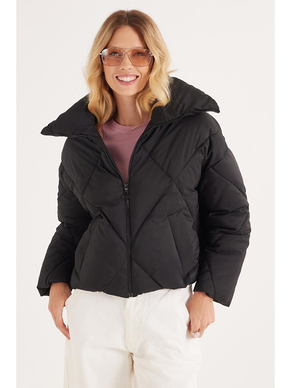 Kadın Oversize Geniş Kesim Şişme Dik Yaka Siyah Mont