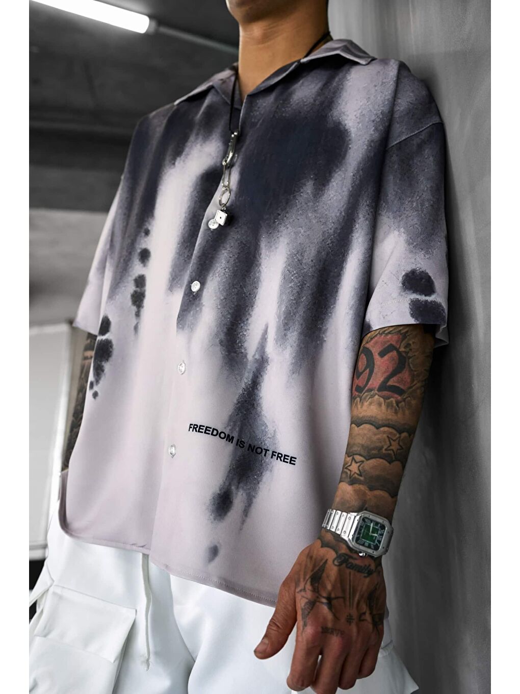 Erkek Süper Oversize Kısa Kollu Desenli Gömlek Siyah-1