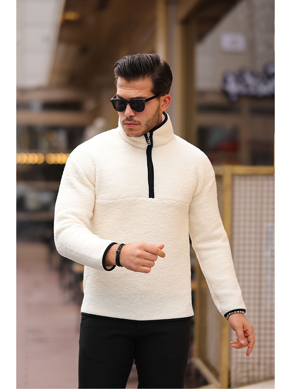 Ekru Yarım Fermuarlı Pelüş Sweatshirt