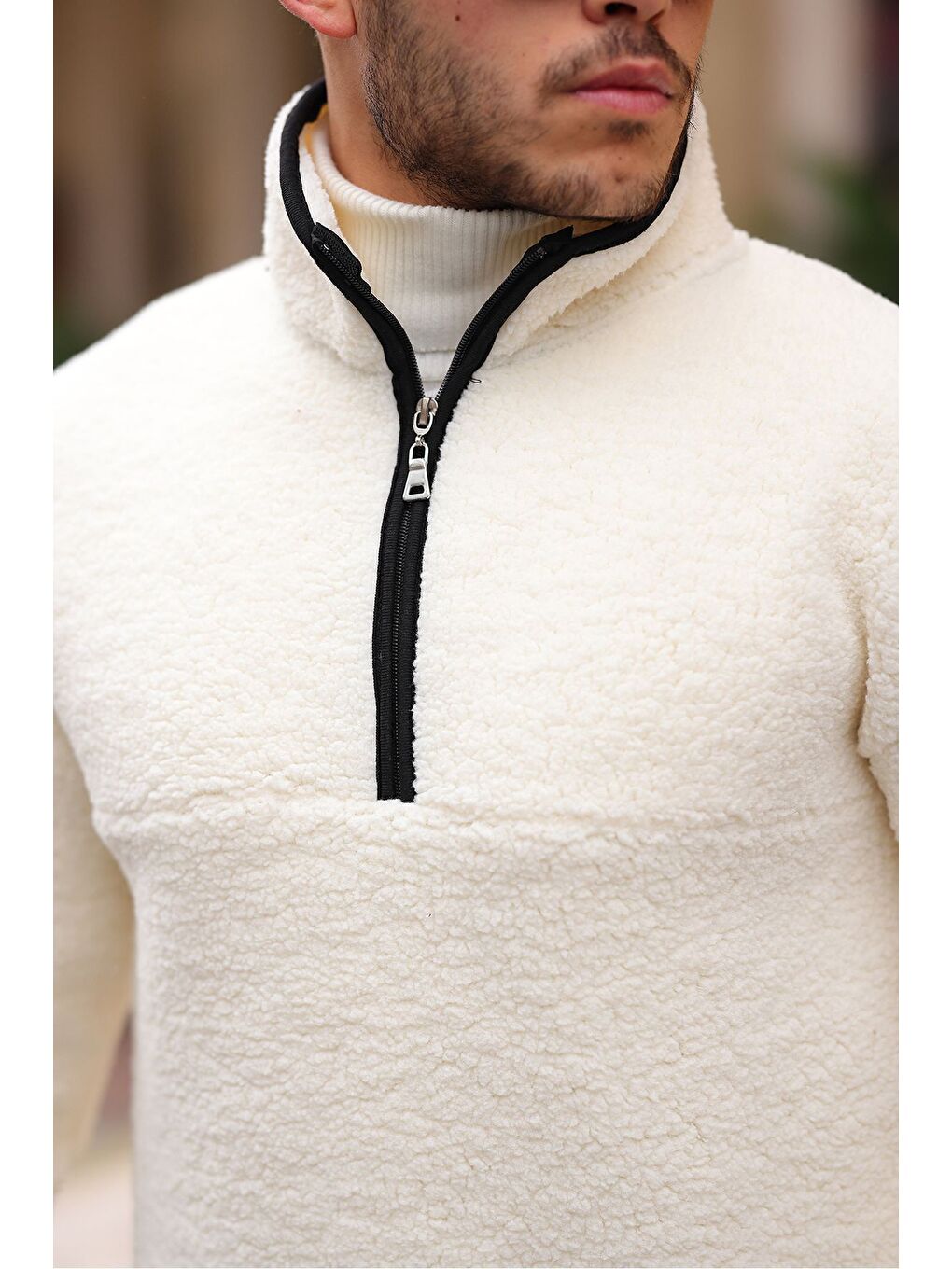 Ekru Yarım Fermuarlı Pelüş Sweatshirt-1