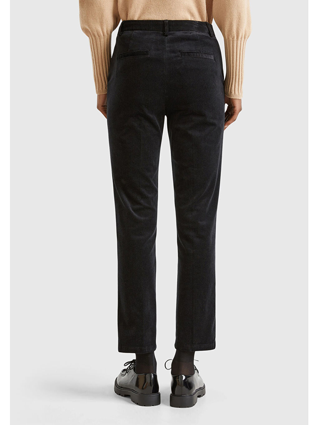 Kadın Siyah Pamuk ve Modal Karışımlı Önü Cepli Kadife Chino Pantolon-2