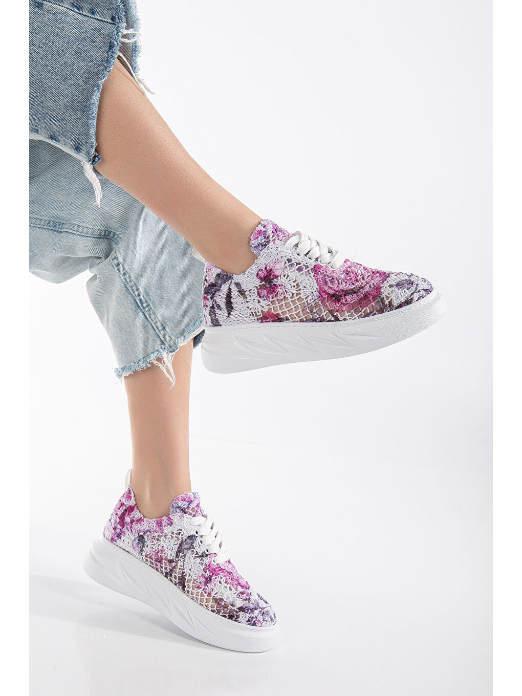 Kadın Mor Rahat Kalıp Desenli Kalın Taban Bağcıklı Spor Ayakkabı-1