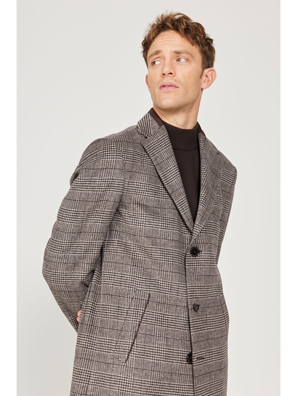 Erkek Kahverengi Standart Fit Normal Kesim Mono Yaka Desenli Yünlü Palto-5