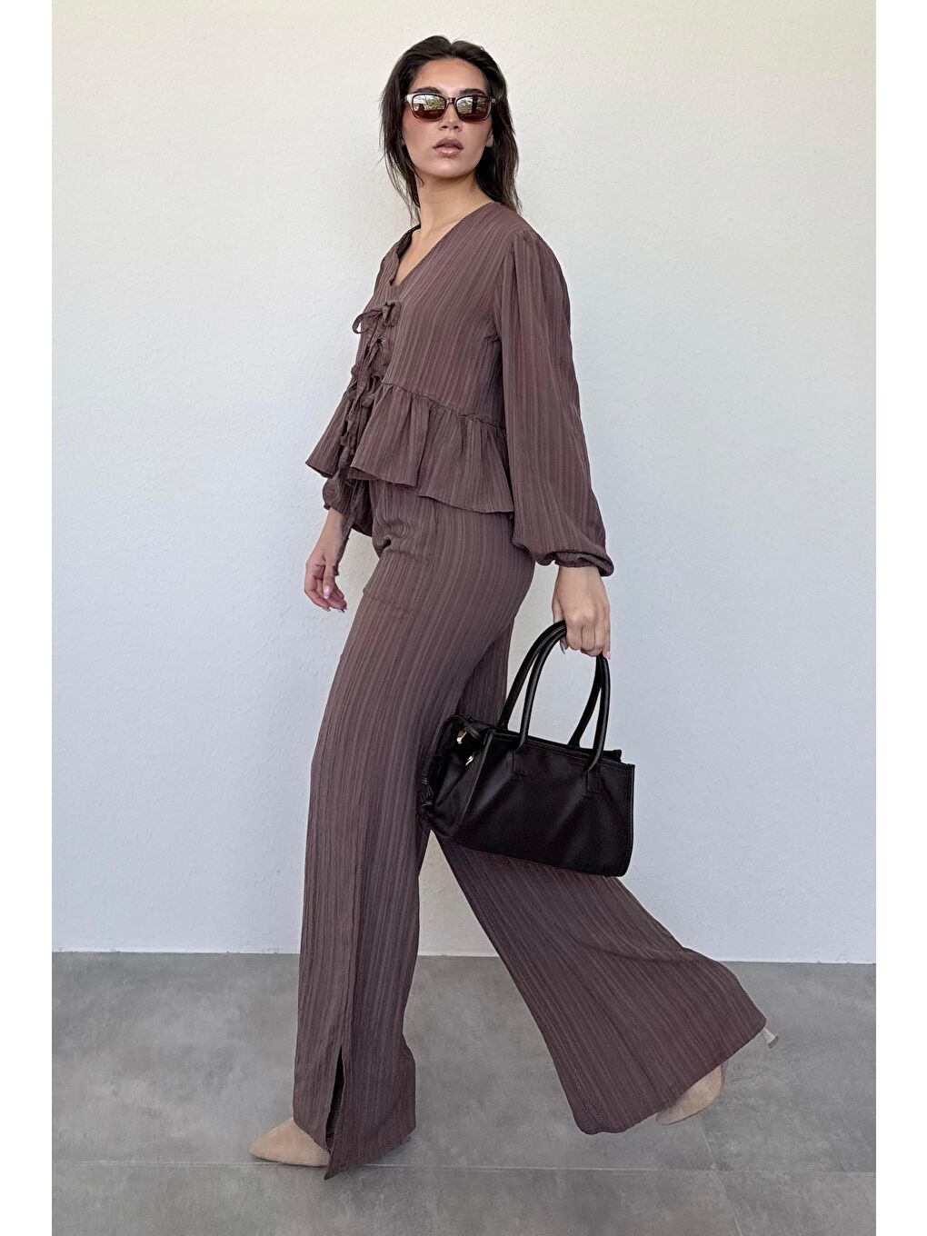 Kahverengi Önü Bağlamalı Bluz Pantolon Takımı Mg2343-2