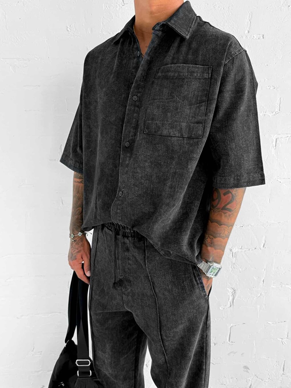 Erkek Kısa Kollu Yıkamalı Oversize Gömlek Siyah-1