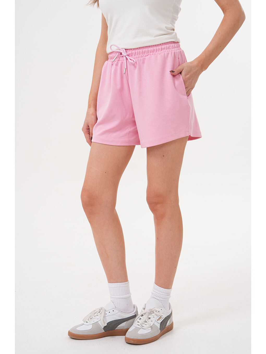 Pembe Kadın Modal Şort Beli Lastikli Cepli Şort MODAL-ŞORT-1