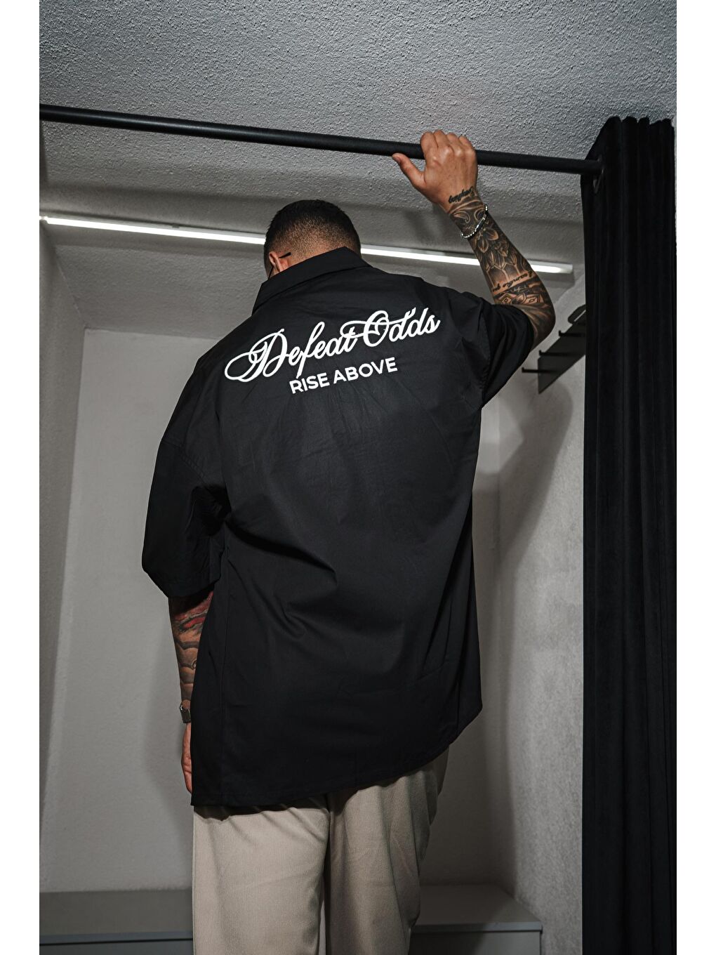 Erkek Nakışlı Kısa Kollu Oversize Gömlek Siyah-1