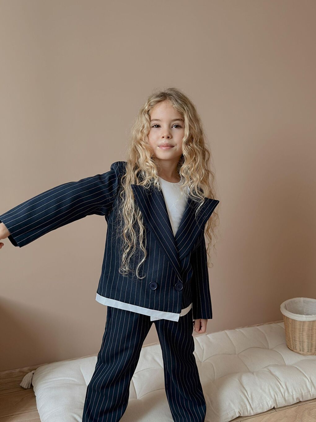 Kız Çocuk Çizgili Pantolon Ceket Siyah Alt Üst Takım-3