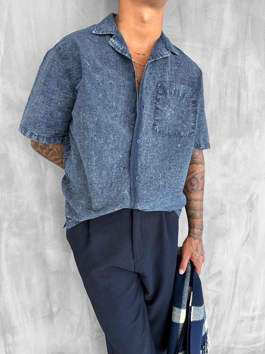 Erkek Yıkamalı Küba Yaka Oversize Kısa Kollu Gömlek Lacivert-2