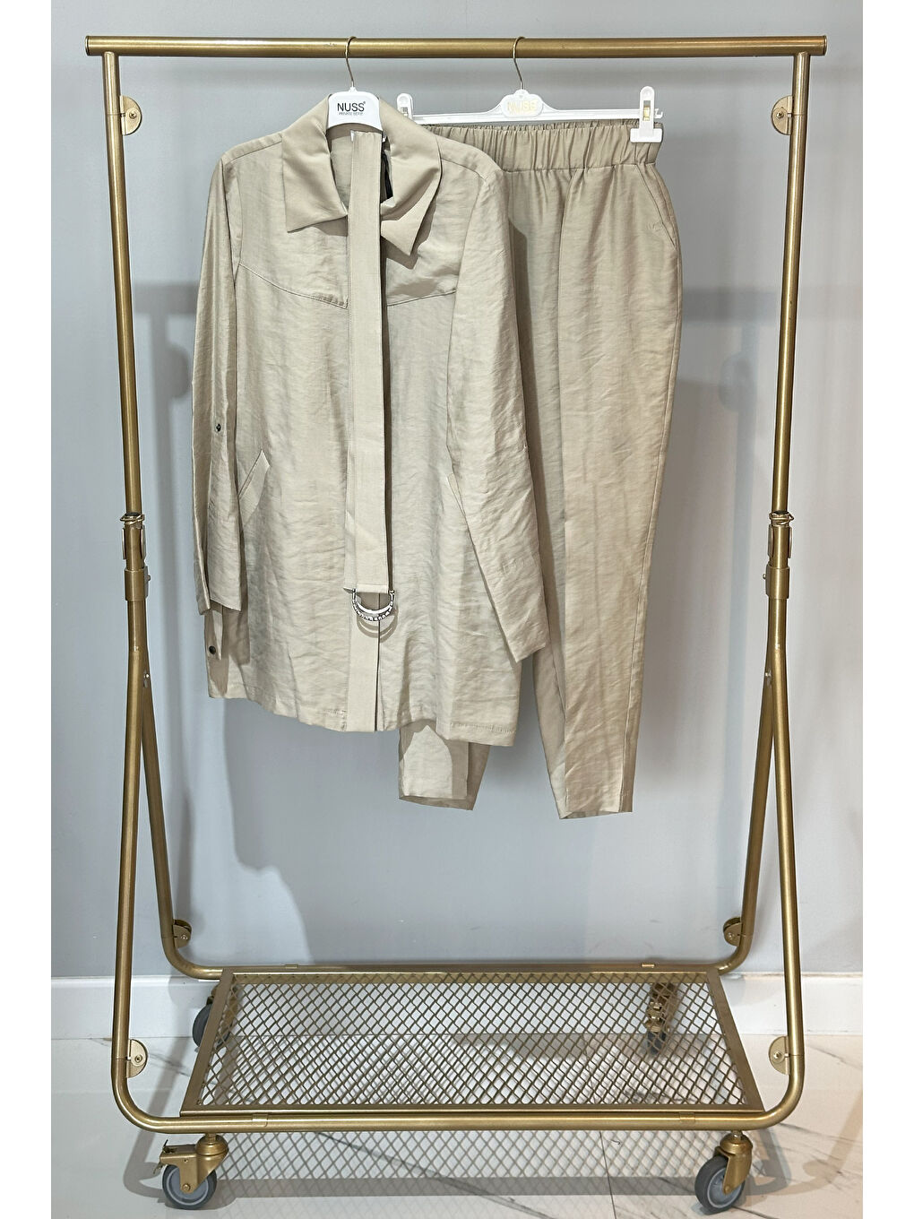 Bej Kemer Detay Pantolonlu Takım 1050 Vizon-1