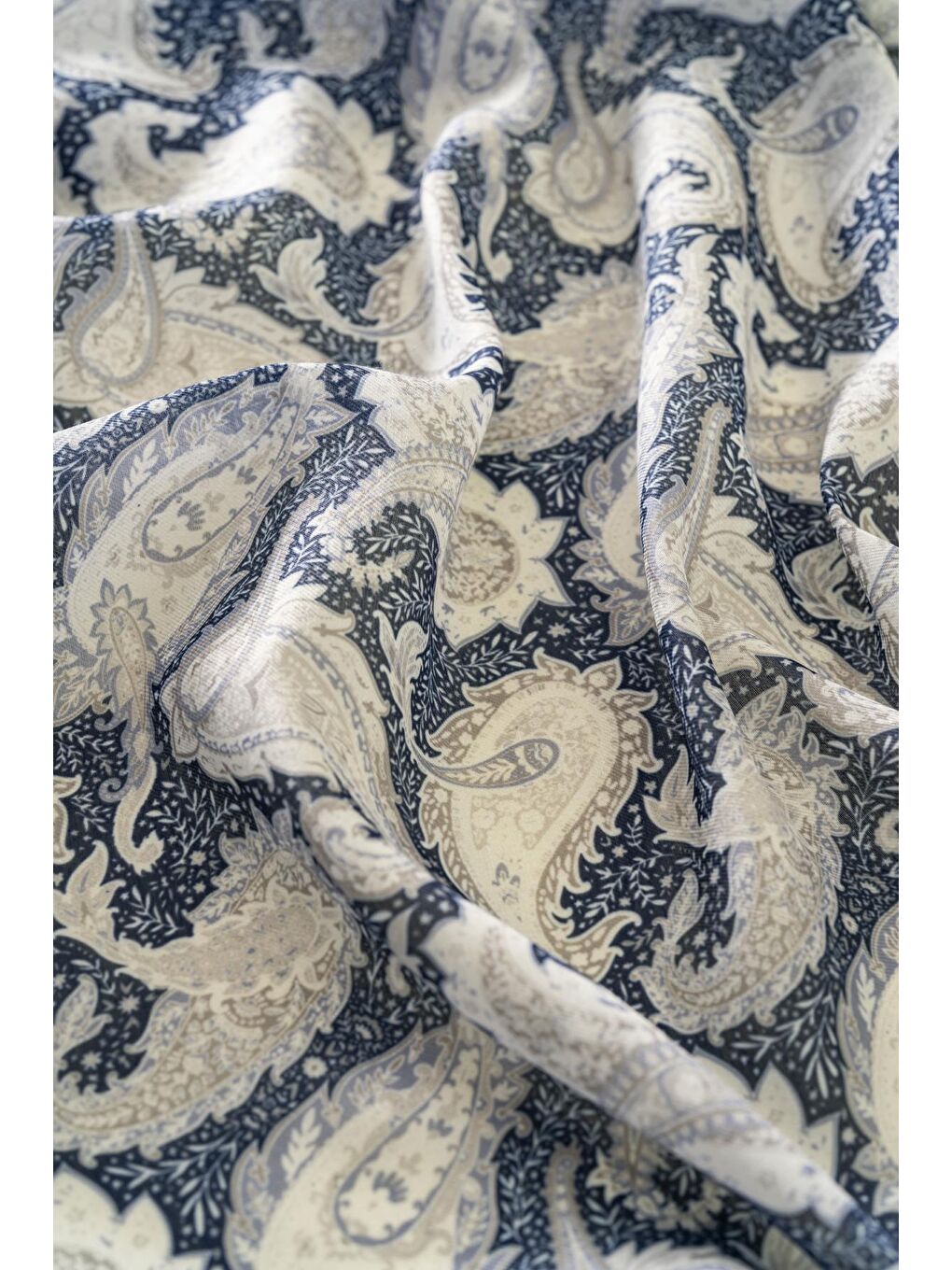 Lacivert Kadın Pateh Soft Eşarp-2