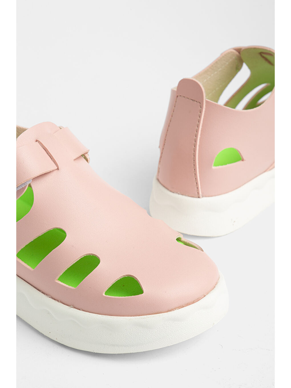 Pembe Çocuk Unisex Pudra Hafif Tabanlı Rahat Cırtlı Sandalet-3