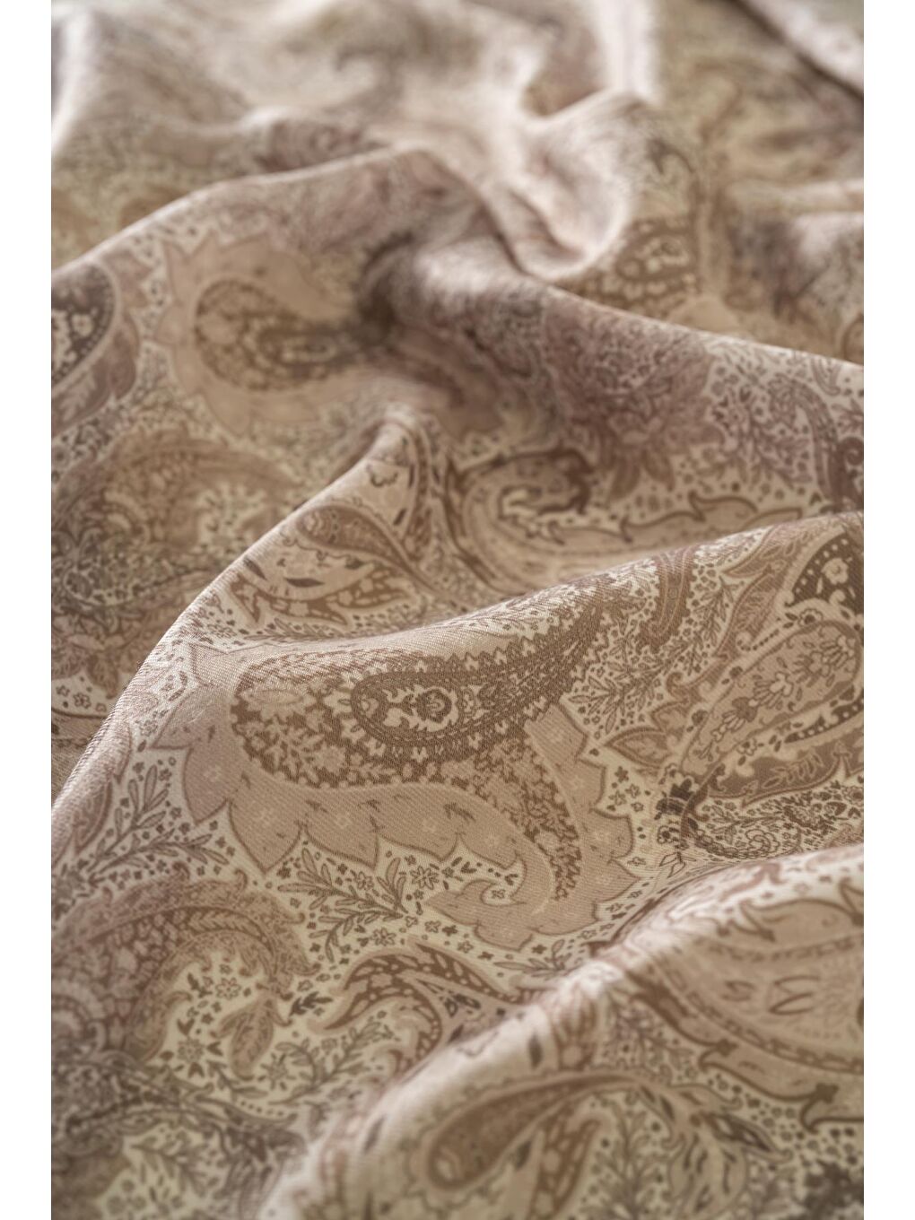 Bej Kadın Pateh Soft Eşarp-2