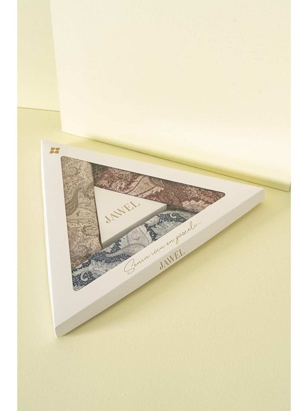 Karışık Kadın Pateh Soft Eşarp Paketi (Bordo-Vizon-Lacivert)-1