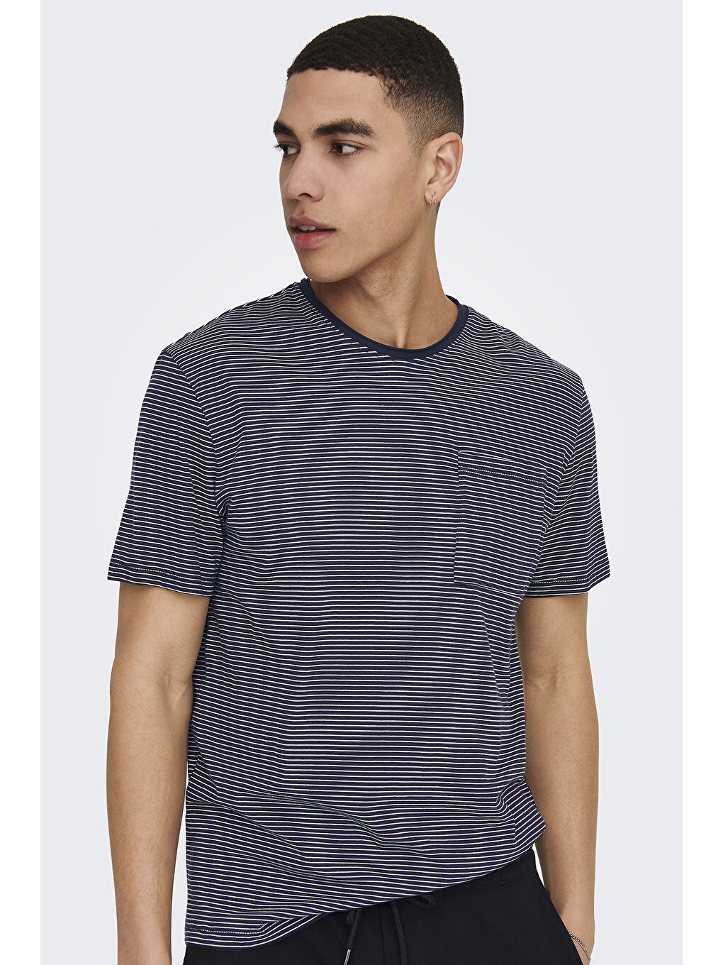 Lacivert Onsbale Çizgili %100 Pamuk Regular Fit Bisiklet Yaka Tişört 22025680-2