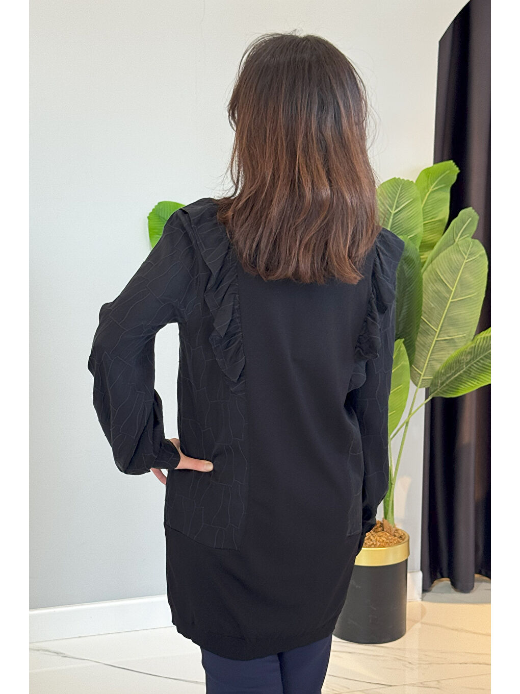 Fırfır Detay Önü Düğmeli Hırka 6051 Siyah-3